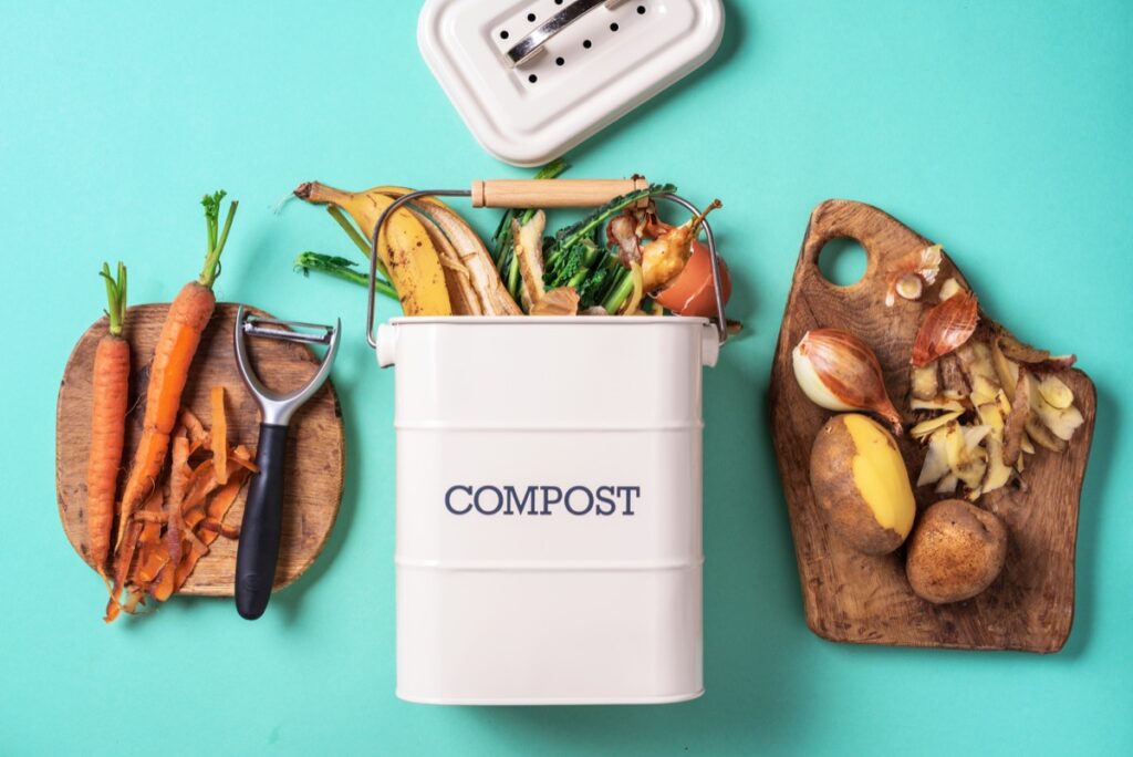 Recycling compost pot